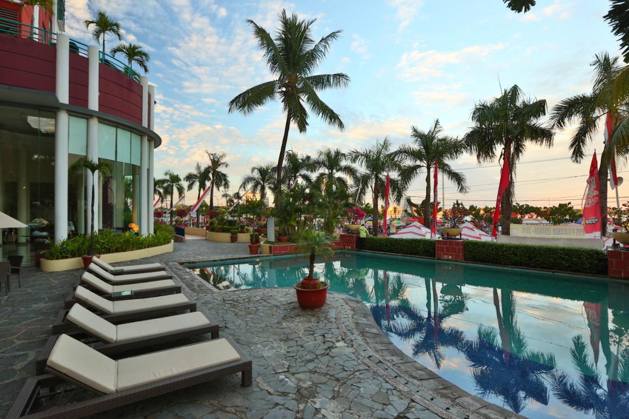 Aryaduta Makassar Exterior foto